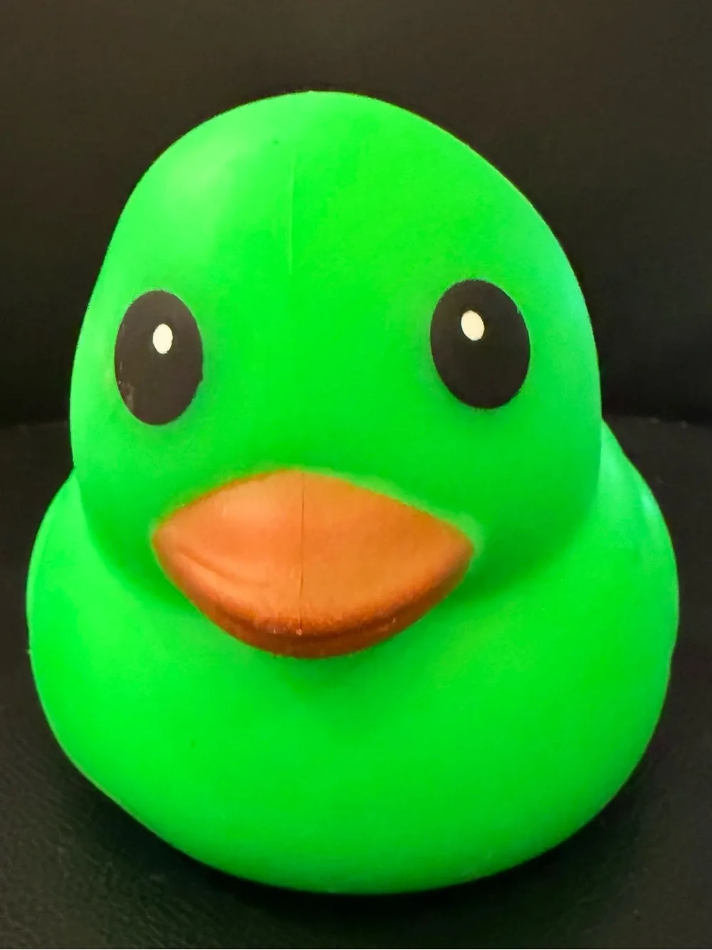 SUNNY DAYS TRENDING LAFFY QUACKS BRIGHT GREEN JUMBO SOFT SQUISHY  DUCK  NWT